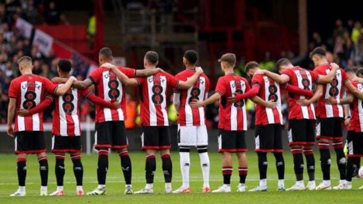 Sheffield United and Newcastle pay tributes to Maddy Cusack