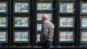 Number of houses for sale across Ireland falls by 20% in year, report finds