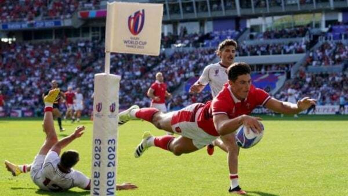 Wales comfortably top group as Louis Rees-Zammit claims hat-trick of tries