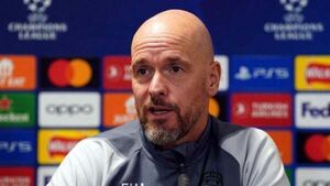 Erik ten Hag wants Man United to channel emotions after Bobby Charlton death Erik ten Hag wants Man United to channel emotions after Bobby Charlton death