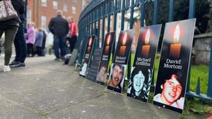 Witness tells Stardust inquest of 'looking into hell' as a 'wall of fire' spread Witness tells Stardust inquest of 'looking into hell' as a 'wall of fire' spread
