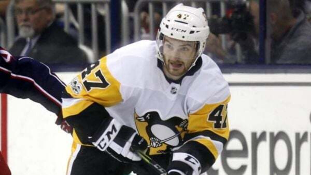Nottingham’s Adam Johnson dies after ‘freak accident’ during ice hockey game