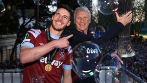David Moyes feels Declan Rice should be welcomed back when West Ham host Arsenal David Moyes feels Declan Rice should be welcomed back when West Ham host Arsenal