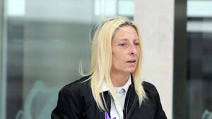 Woman who stole from 'vulnerable' pensioner with dementia avoids jail Woman who stole from 'vulnerable' pensioner with dementia avoids jail