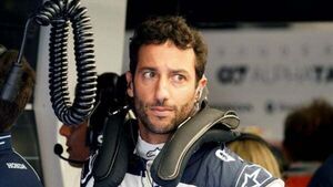 Daniel Ricciardo escapes injury after car struck by flying tyre in Brazilian GP Daniel Ricciardo escapes injury after car struck by flying tyre in Brazilian GP