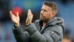 Luton keen on Ecuadorian midfielder Oscar Zambrano Luton keen on Ecuadorian midfielder Oscar Zambrano