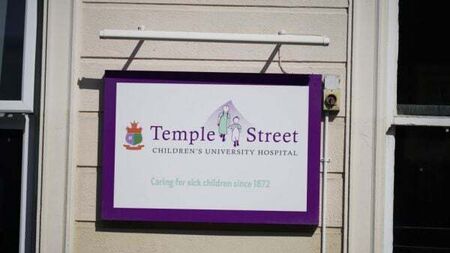 Parents’ group calls for reinstatement of consultant at centre of spinal surgery controversy