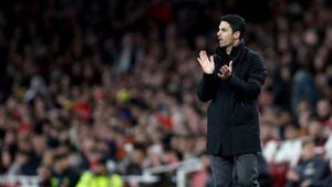 Mikel Arteta: ‘I’m completely with referees’ Mikel Arteta: ‘I’m completely with referees’