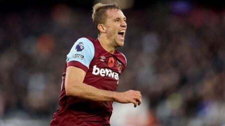 Tomas Soucek heads late winner as West Ham come from behind to beat Forest