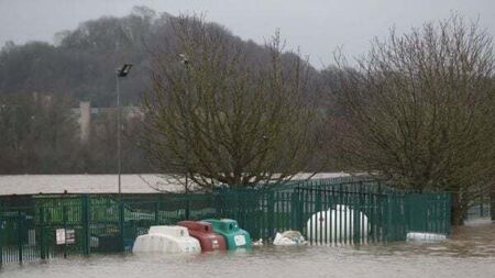 Government urged to take action to allow flood defences to be completed
