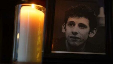 Mourners gather for Dublin procession ahead of Shane MacGowan funeral