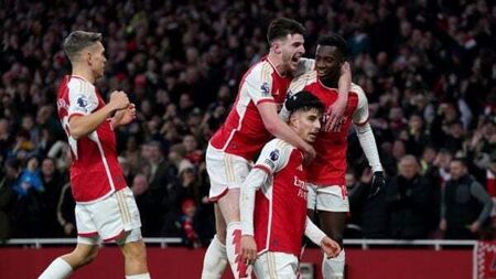 Arsenal return to winning ways as Brighton suffer a rare shut-out