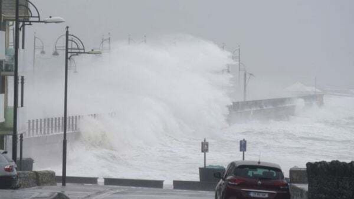 Blustery end to the year with alerts north and south