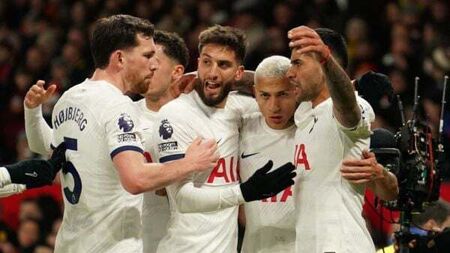 Sunday Sport: Manchester United draw with Spurs, Donegal beat Monaghan
