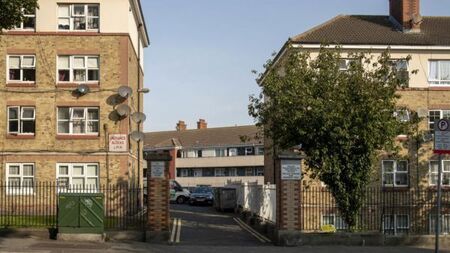 Donnelly concerned that residents of Dublin flat complex have higher asthma rates