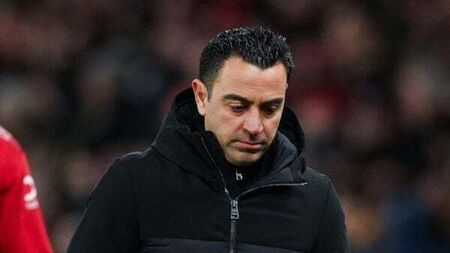 Xavi announces he will leave Barcelona at the end of the season