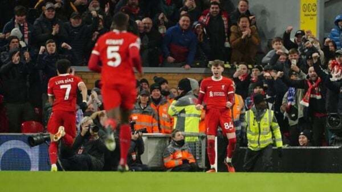 Conor Bradley stars as Liverpool brush aside Chelsea to restore five-point lead