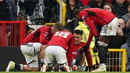 Man United’s Lisandro Martinez set for at least eight weeks out with knee injury