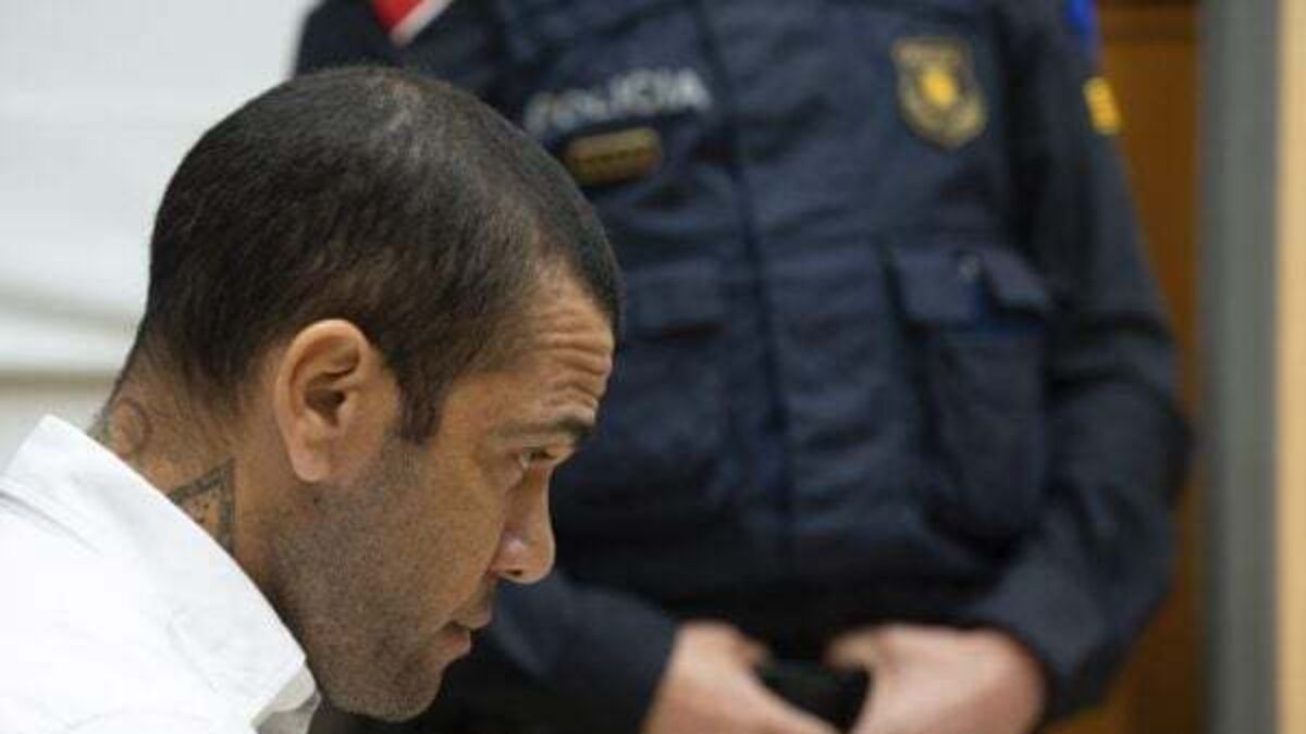 Dani Alves faces second day of sexual assault trial in Barcelona