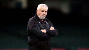 Warren Gatland shuffles Wales pack for England clash at Twickenham