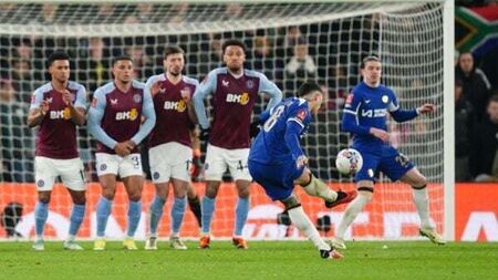 Chelsea respond to pressure with a dominant FA Cup victory at Aston Villa