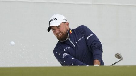 Shane Lowry two strokes off the pace at Phoenix Open