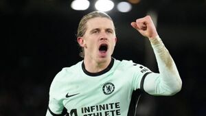 Two-goal Conor Gallagher returns to haunt Crystal Palace in Chelsea late show