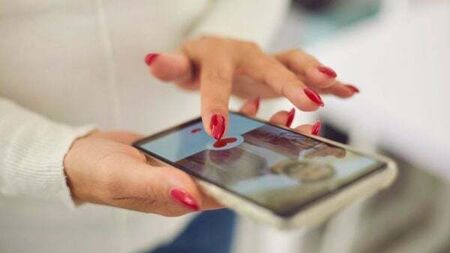 Romance scam warning on Valentine’s Day after Irish woman loses €450,000