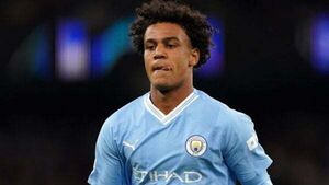 Oscar Bobb extends deal at Manchester City until 2029
