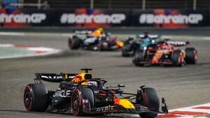 Max Verstappen eases to dominant Bahrain Grand Prix win