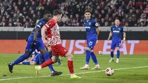 West Ham suffer narrow defeat in first leg of Europa League tie against Freiburg