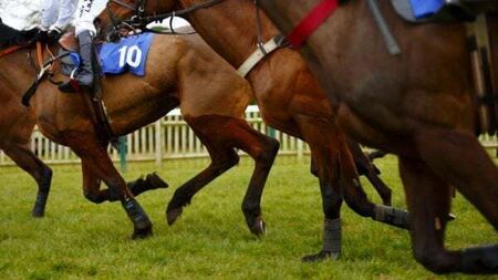 Cross-Country Chase abandoned at Cheltenham