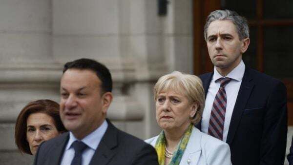 Fine Gael leadership: Donohoe and Humphreys join non-runners, Harris support gains steam