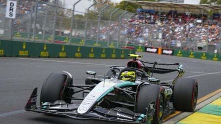 Lewis Hamilton rues inconsistent Mercedes car after poor qualifying in Australia