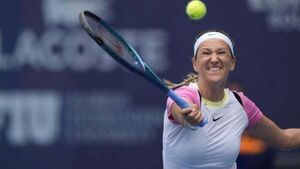 Victoria Azarenka battles to keep hopes of fourth Miami Open title alive