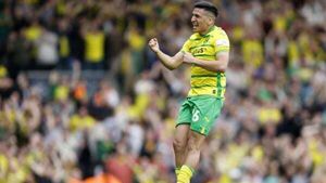 Marcelino Nunez free-kick earns Norwich derby win to dent Ipswich promotion bid