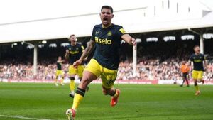 Bruno Guimaraes scores late winner as Newcastle beat Fulham Bruno Guimaraes scores late winner as Newcastle beat Fulham