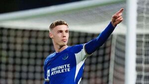 Superb Cole Palmer scores four as Chelsea hit Everton for six