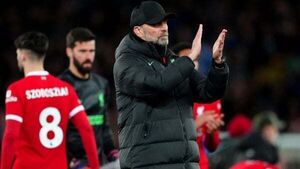 Jurgen Klopp apologises to Liverpool fans after Merseyside derby defeat