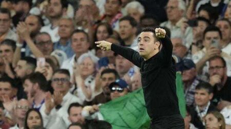 Xavi thanks squad for support after confirming he will remain as Barcelona boss