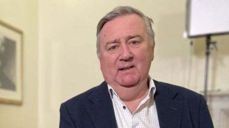 Tributes paid following death of veteran journalist Stephen Grimason