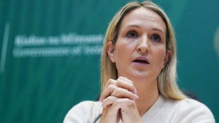 Ministers to bring forward emergency law to send asylum seekers back to UK