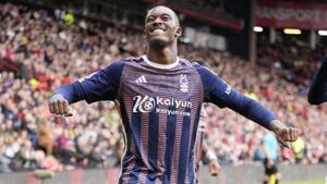 Hudson-Odoi’s brace helps Forest to vital win as Blades claim unwanted record