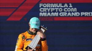 Lando Norris ends Max Verstappen’s winning streak with maiden victory in Miami