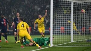 Hummels on target as Dortmund knock PSG out to reach Champions League final