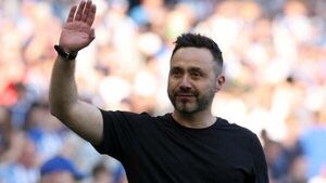 Roberto De Zerbi will ‘smoke more cigarettes’ if he fails to land new job soon