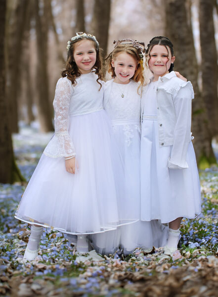  Friends, Amelie Croke, Emily Russell and Molly Brennan, St. John of God, who made their First Holy Communion at St. Joseph and Benildus Church.
