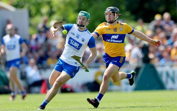 Waterford’s Jack Prendergast being chased down by David Reidy of Clare during their Munster SHC cracker in Cusack Park in Ennis on Sunday. Photo: Inpho/James Crombie. Waterford’s Jack Prendergast being chased down by David Reidy of Clare during their Munster SHC cracker in Cusack Park in Ennis on Sunday. Photo: Inpho/James Crombie.