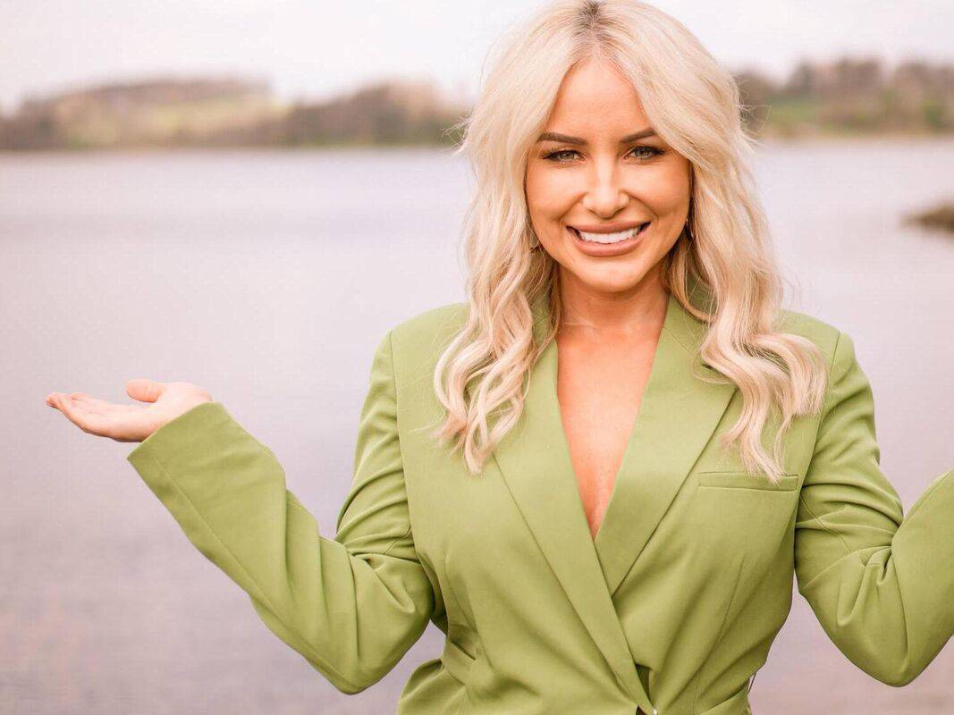View from the Green Room: Cliona Hagan lit up a bitterly cold night - Whatson - Vimarsana News