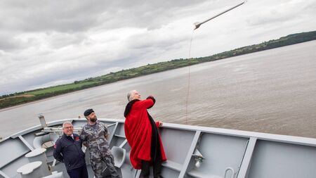 Mayor reclaims the waters in century-old tradition